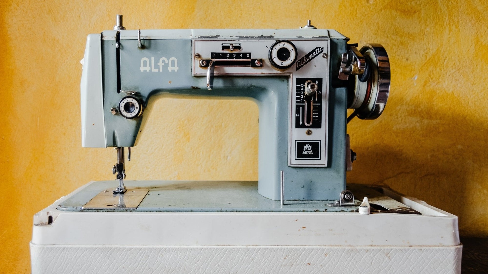Craft Manufacturing vs Mass Production: What's the Difference? - BRANWYN | Performance Innerwear