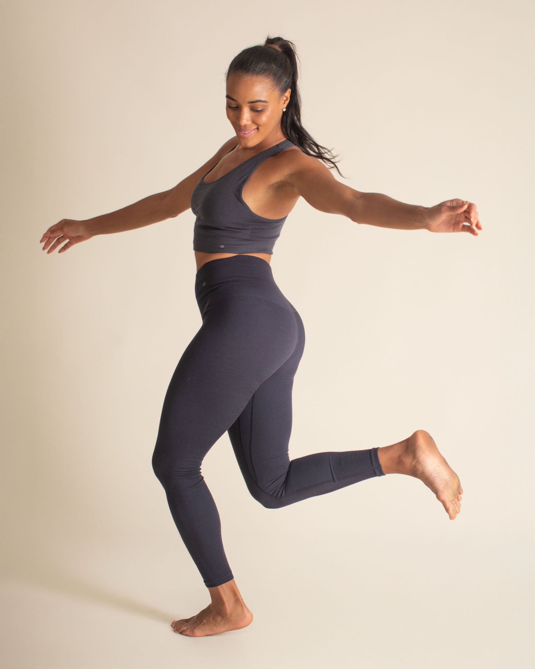 Essential Compressive Legging 28"