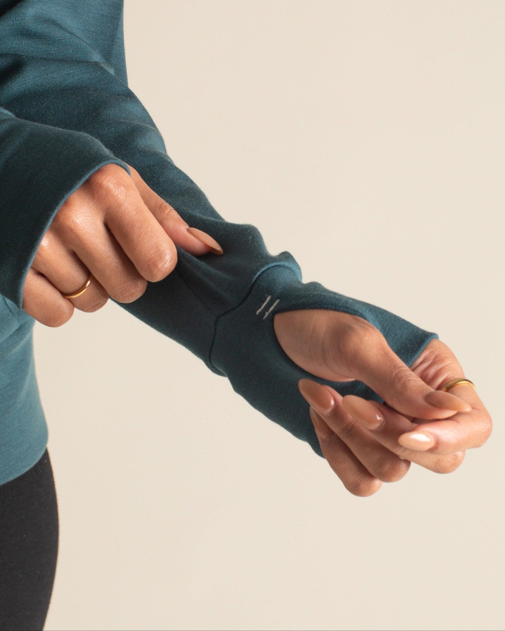 Merino Hoodie Pull Over - BRANWYN | Performance Innerwear