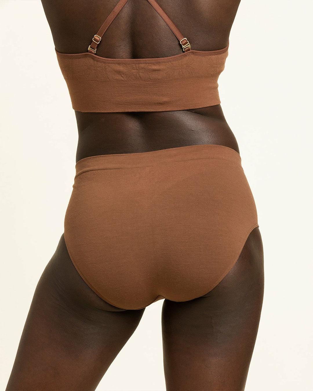 Back view of BRANWYN's Dark Nude Essential Hipster, brown Merino wool Underwear. This high waisted nontoxic brief underwear is sustainable and made of natural fibers.