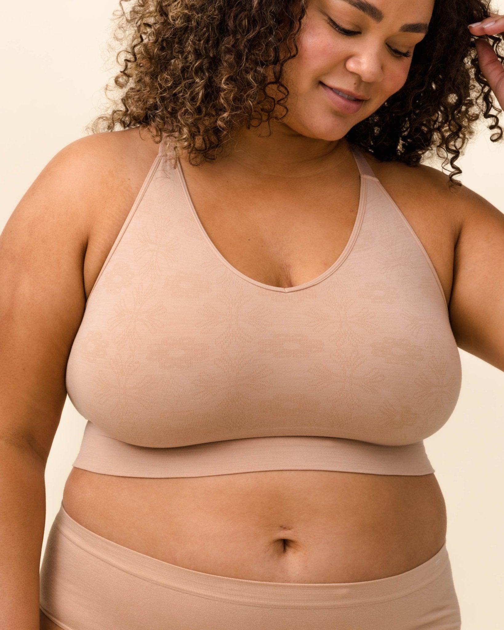 BRANWYN Essential Busty Bra in Light Nude, naturally odor-resistant Merino bralette for large chested women.