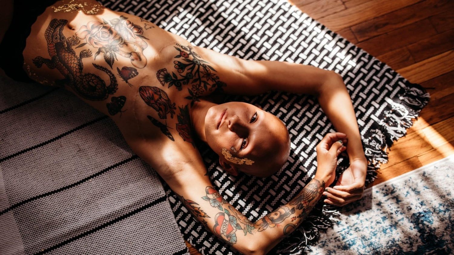 Tattoo Artists Cover Breast Cancer Survivors' Scars With Beautiful